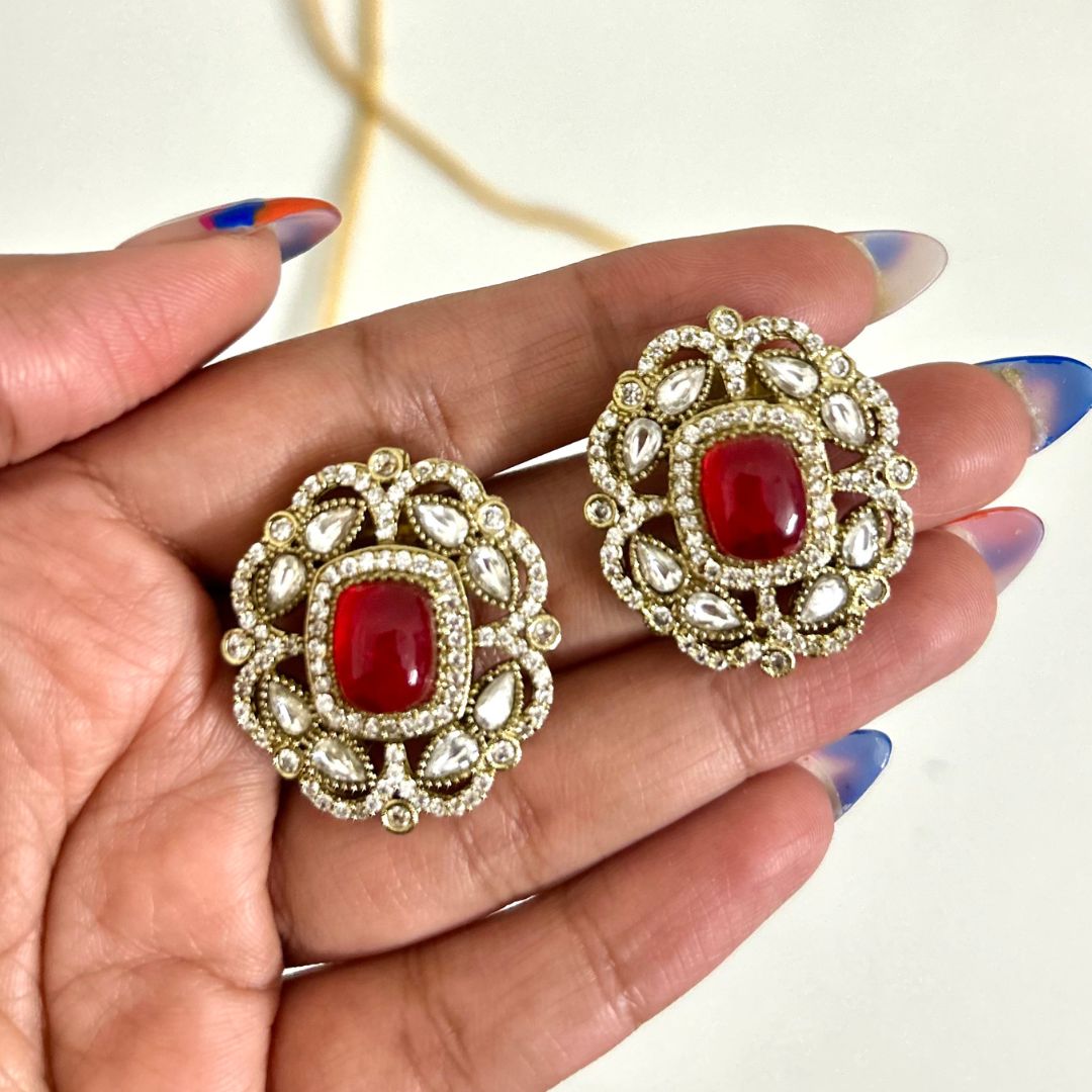 Ahilya Choker Set