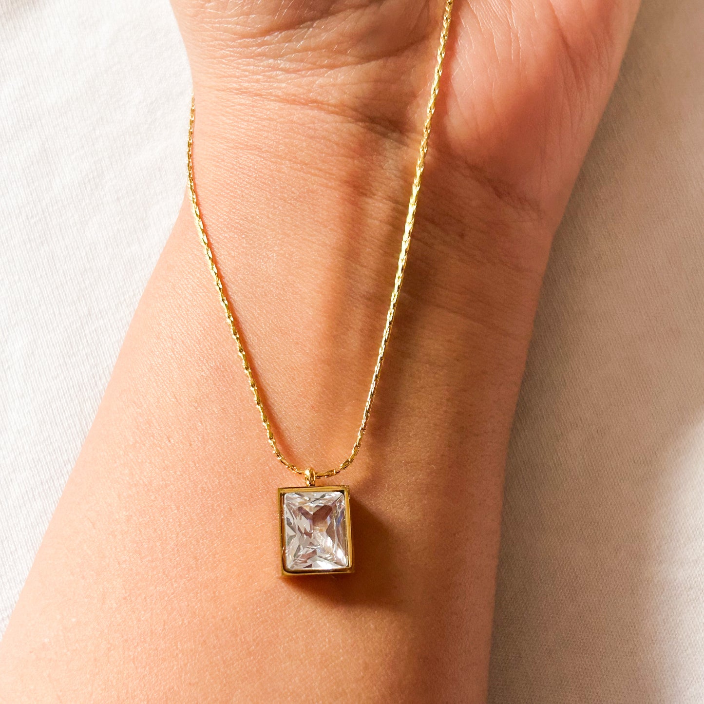 Metis Chain Necklace