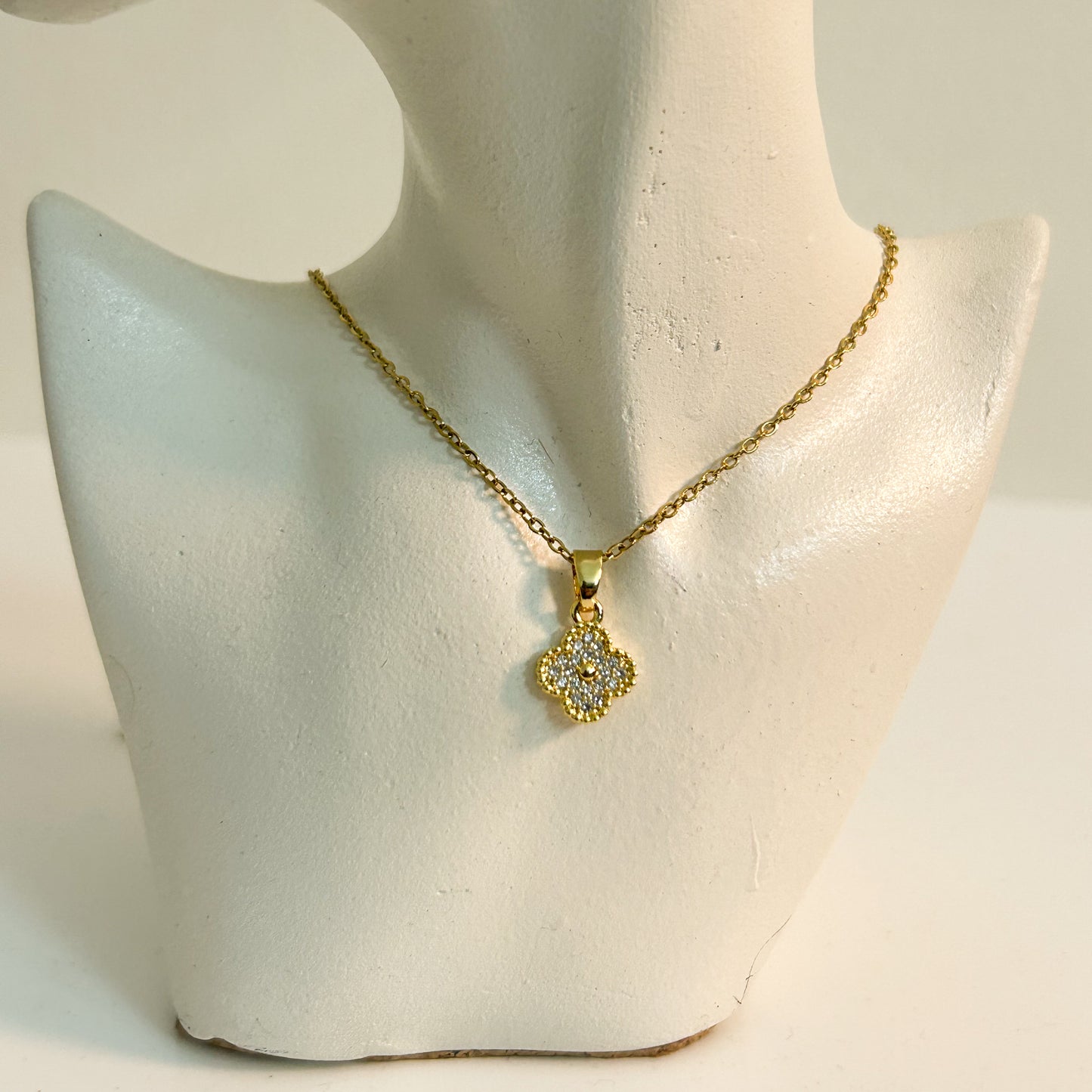 Clover Studded Necklace
