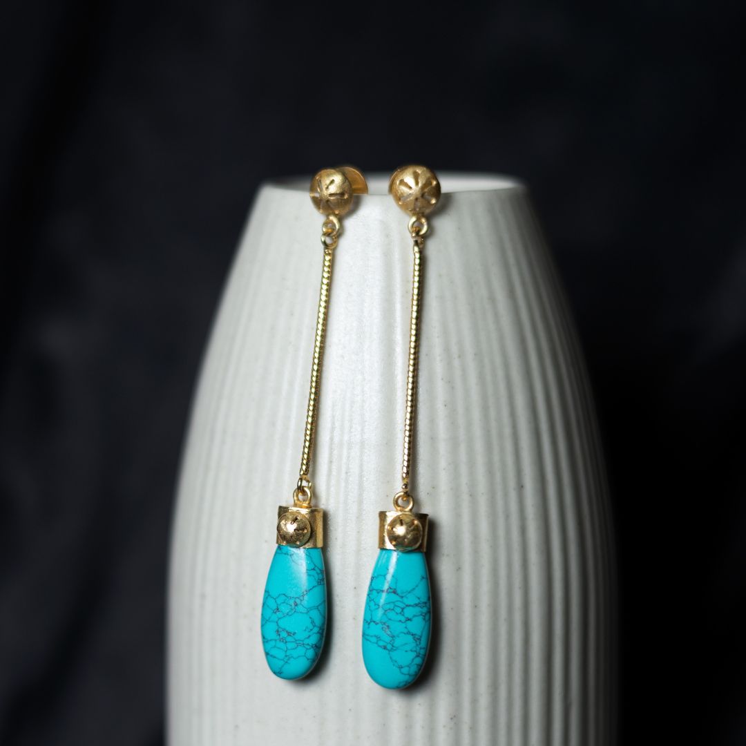 Delicate Chain Dangler Brass with 18K Gold Plating