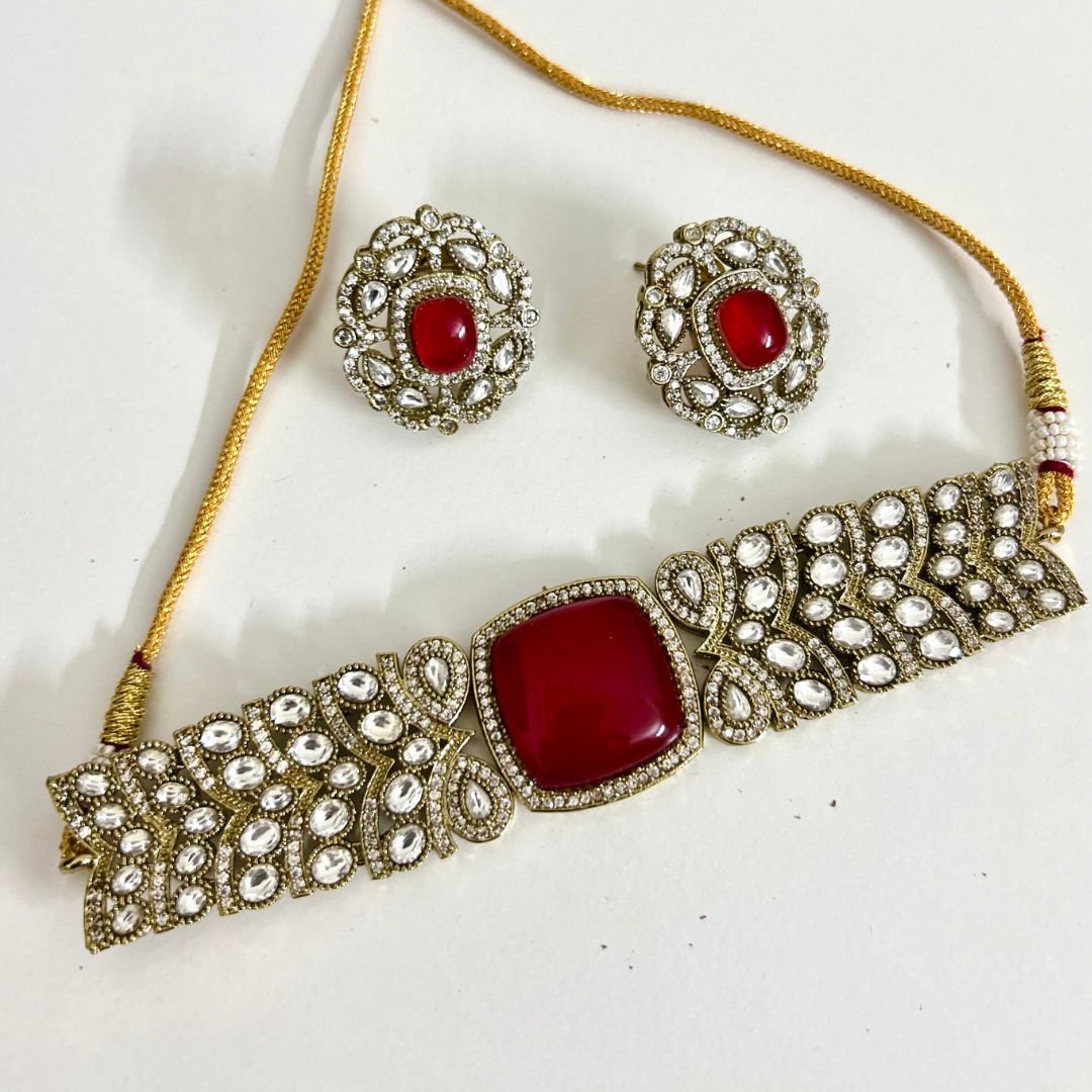 Ahilya Choker Set